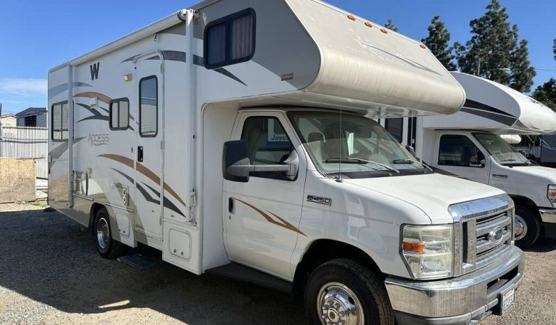 
								2010 Winnebago Access 24V full									
