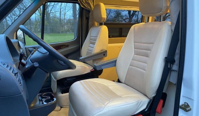 
								2006 Gulf Stream Vista Cruiser MB Edition full									