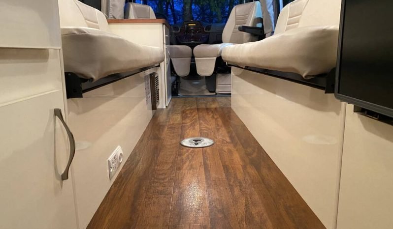 
								2006 Gulf Stream Vista Cruiser MB Edition full									