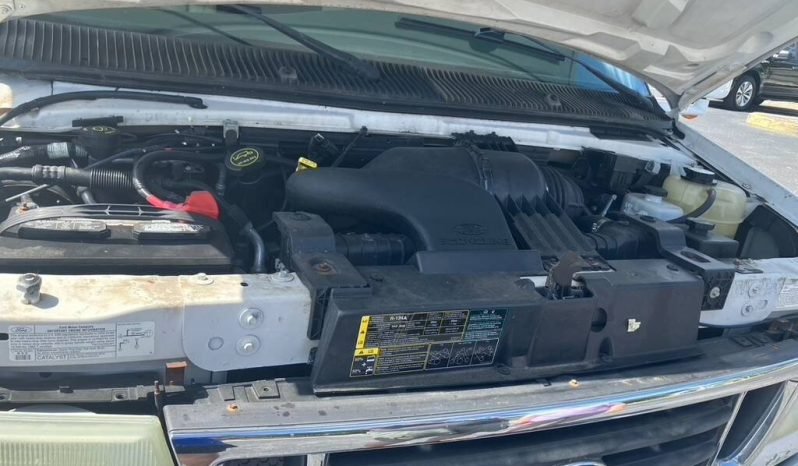 
								2007 Four Winds Chateau 31F full									