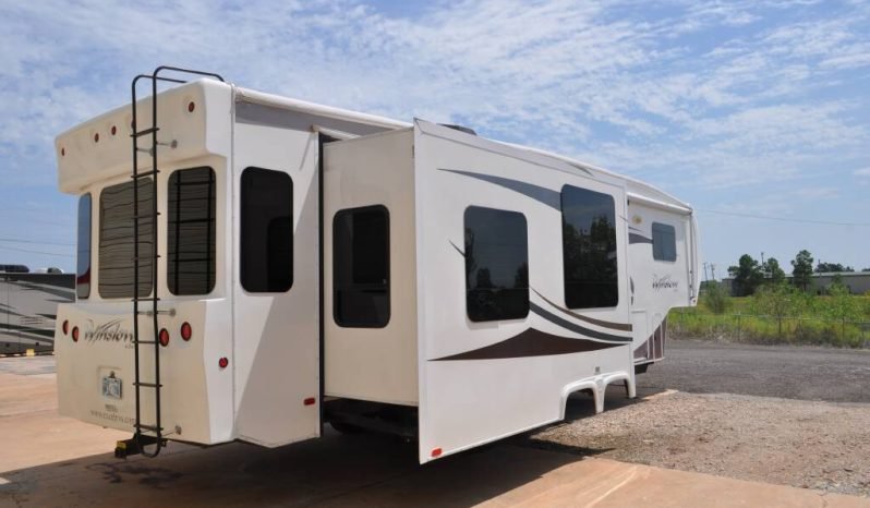 
								2014 Excel – Peterson Winslow Motorhome full									