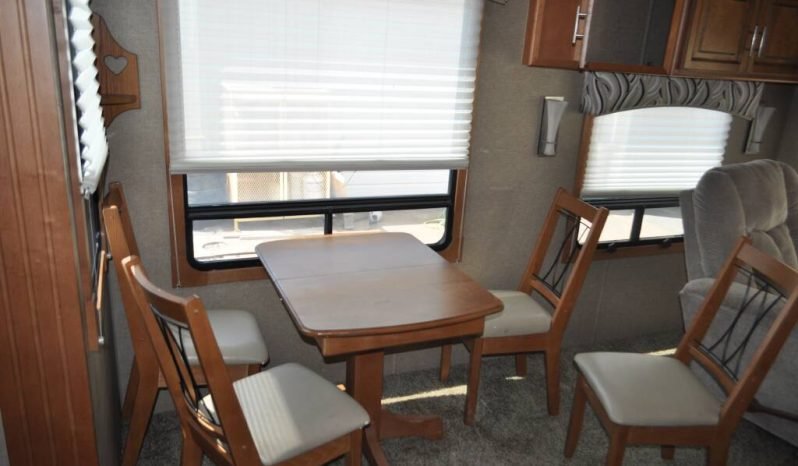 
								2014 Excel – Peterson Winslow Motorhome full									