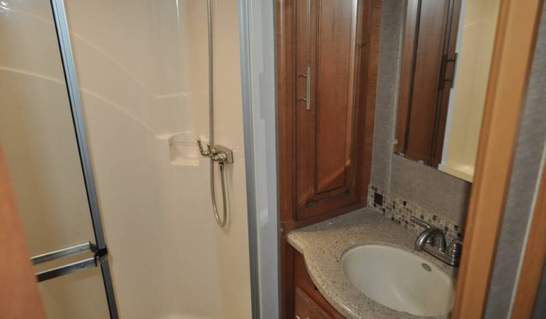 
								2014 Excel – Peterson Winslow Motorhome full									