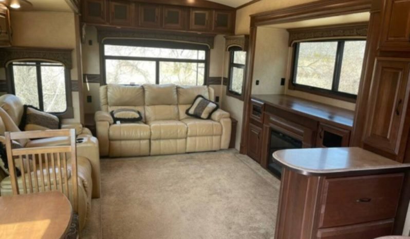 
								2015 Jayco Pinnacle 36RSQS Motorhome full									