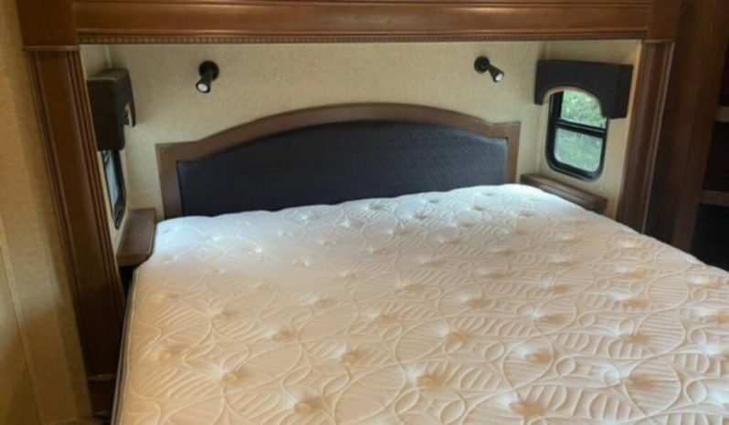 
								2015 Jayco Pinnacle 36RSQS Motorhome full									