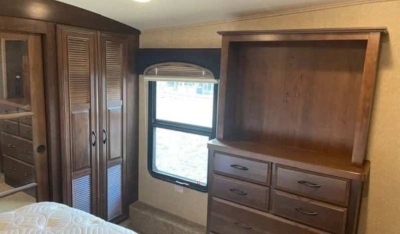 
								2015 Jayco Pinnacle 36RSQS Motorhome full									