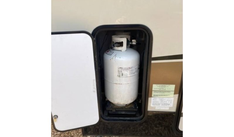 
								2015 Jayco Pinnacle 36RSQS Motorhome full									