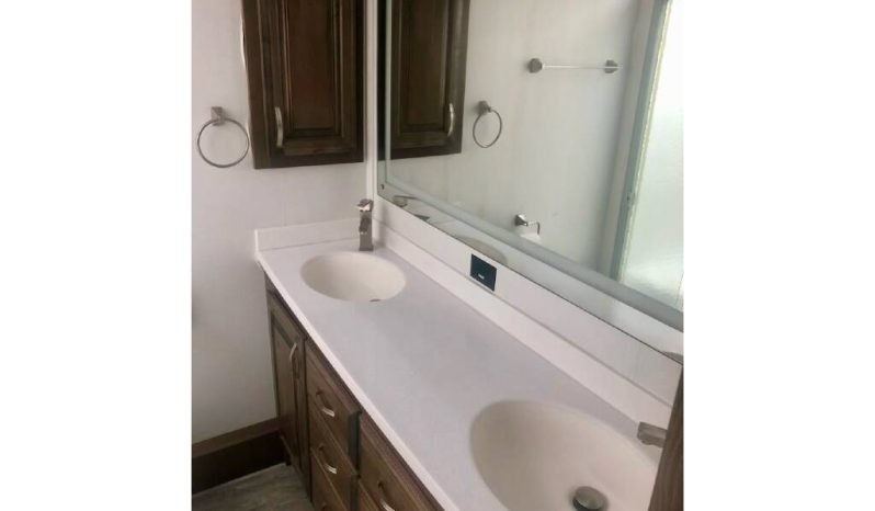 
								2019 Forest River Riverstone Legacy 38RE full									