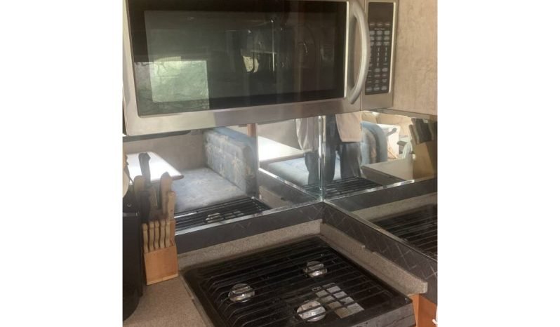 
								2006 National Dolphin 5355 full									