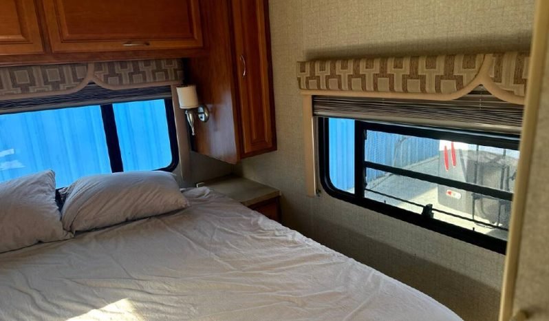 
								2007 Fleetwood Jamboree GT full									