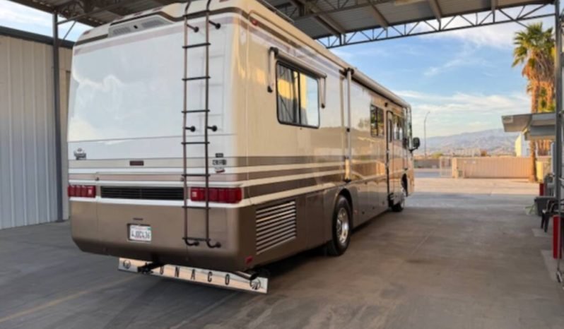 
								1993 Monaco Dynasty 36 full									