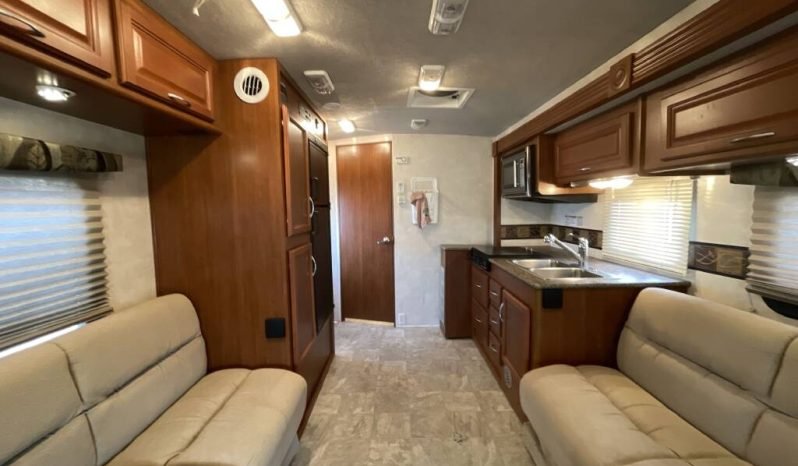 
								2008 Fleetwood Quest 24E full									