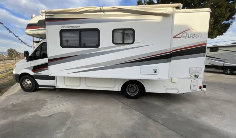 
								2008 Fleetwood Quest 24E full									