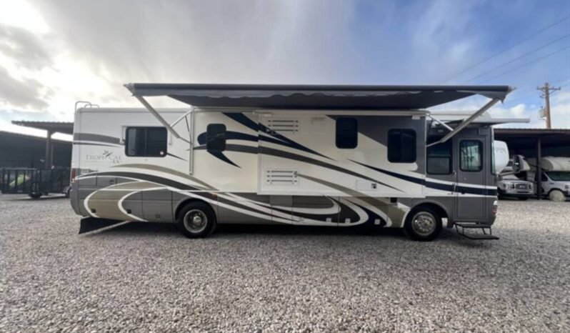 
								2005 National Tropical 370LX full									