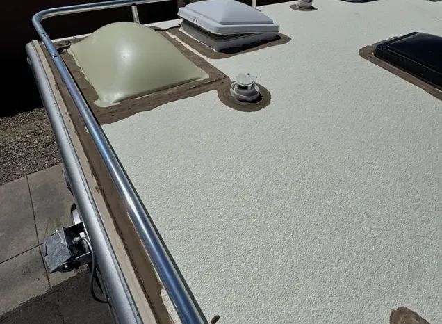 
								2008 Phoenix cruiser 2350 full									