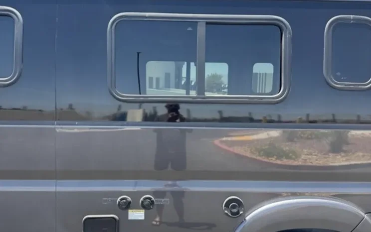 
								2019 Winnebago Travato full									