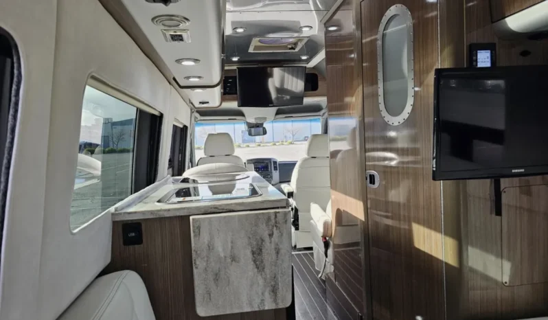 
								2019 AIRSTREAM INTERSTATE 24GL EXT full									