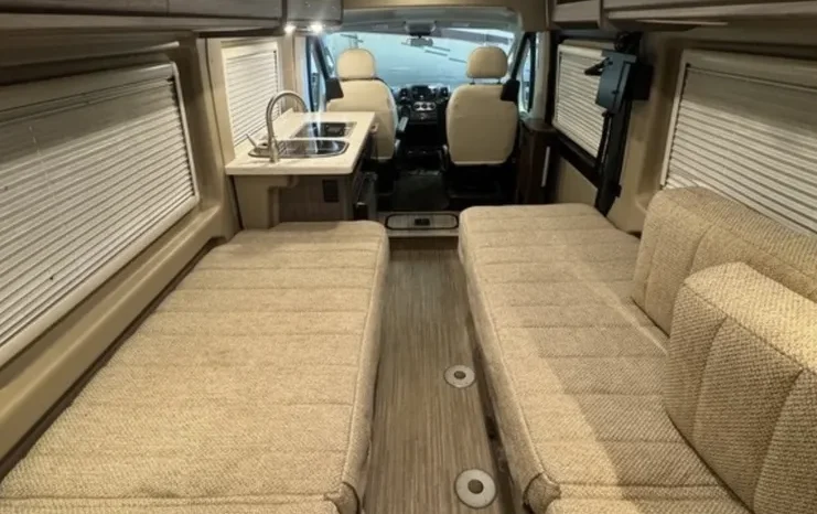 
								2019 Winnebago Travato full									