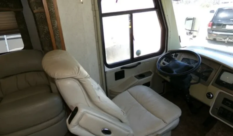
								2005 Georgie Boy Cruise Master LE 3640 full									