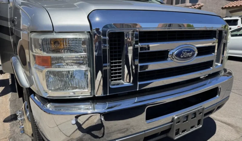 
								2008 Phoenix cruiser 2350 full									