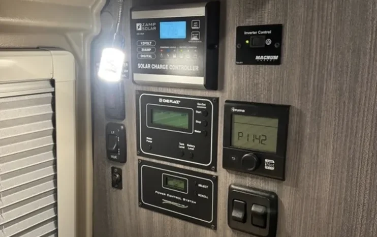 
								2019 Winnebago Travato full									