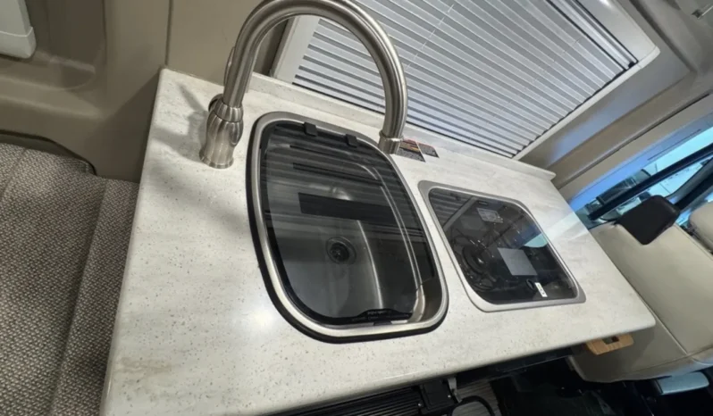 
								2019 Winnebago Travato full									