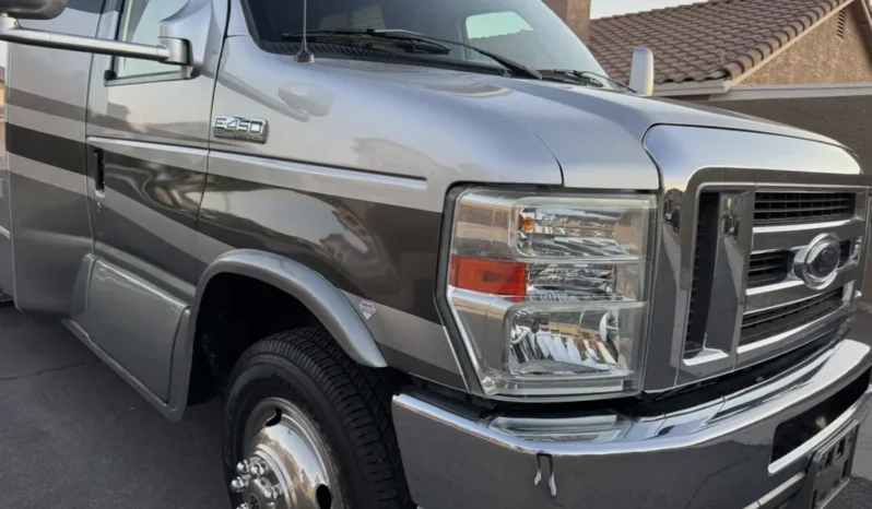 
								2008 Phoenix cruiser 2350 full									