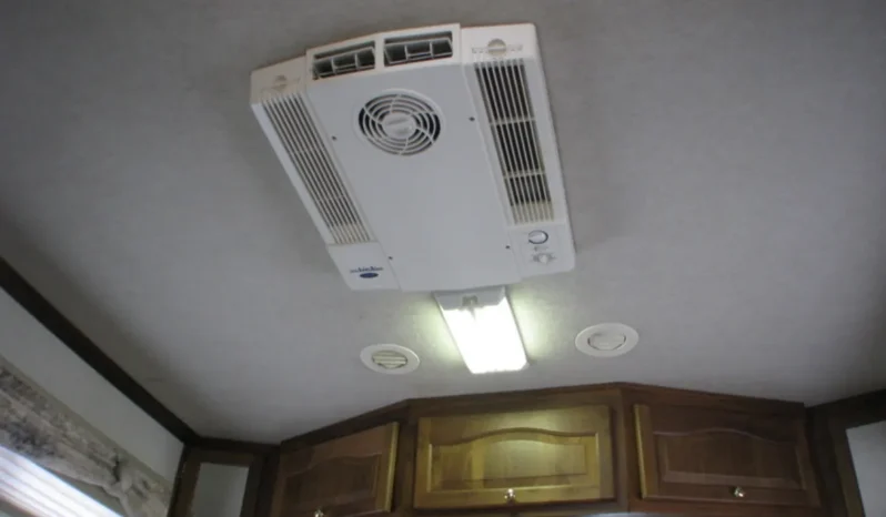 
								2001 ALLEGRO BUS BY TIFFIN MODEL 35RP full									