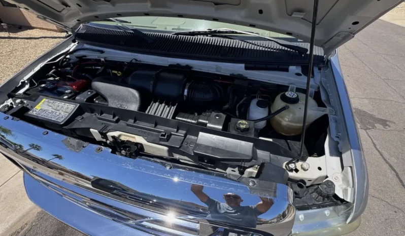 
								2008 Phoenix cruiser 2350 full									