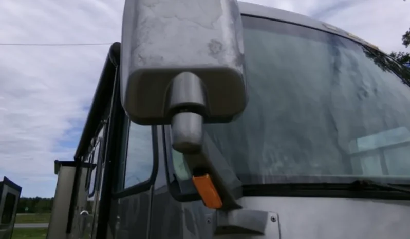 
								2005 Georgie Boy Cruise Master LE 3640 full									