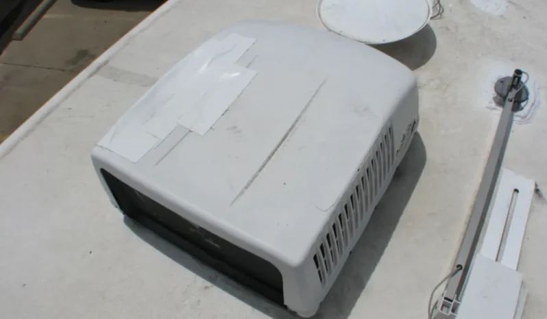 
								2001 ALLEGRO BUS BY TIFFIN MODEL 35RP full									