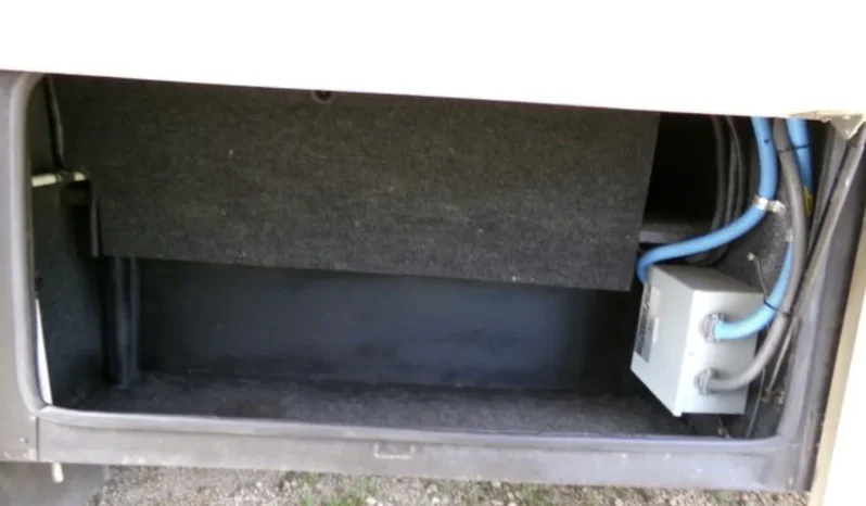 
								2005 Georgie Boy Cruise Master LE 3640 full									