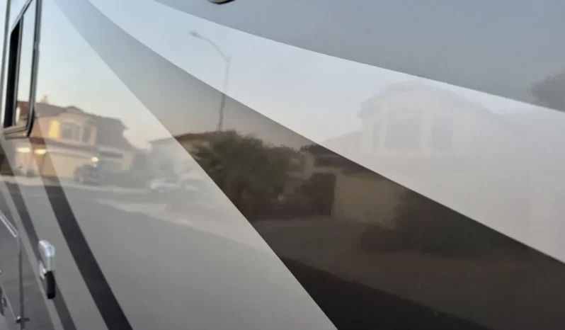 
								2008 Phoenix cruiser 2350 full									